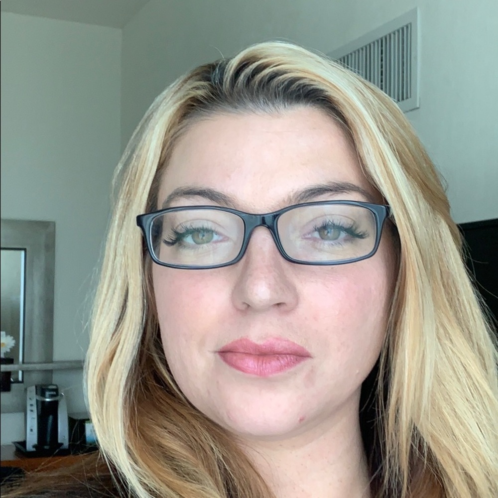 Meet your Posher, Amanda